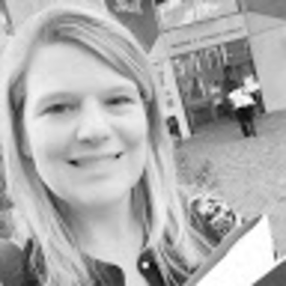 Meet your Posher, Amy - Picture 1 of 1